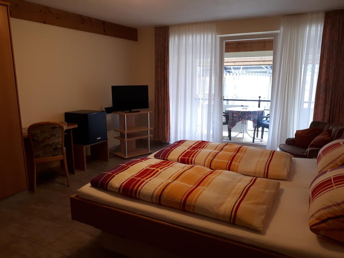 Gasthof Kreuz Otel Heitersheim Dış mekan fotoğraf